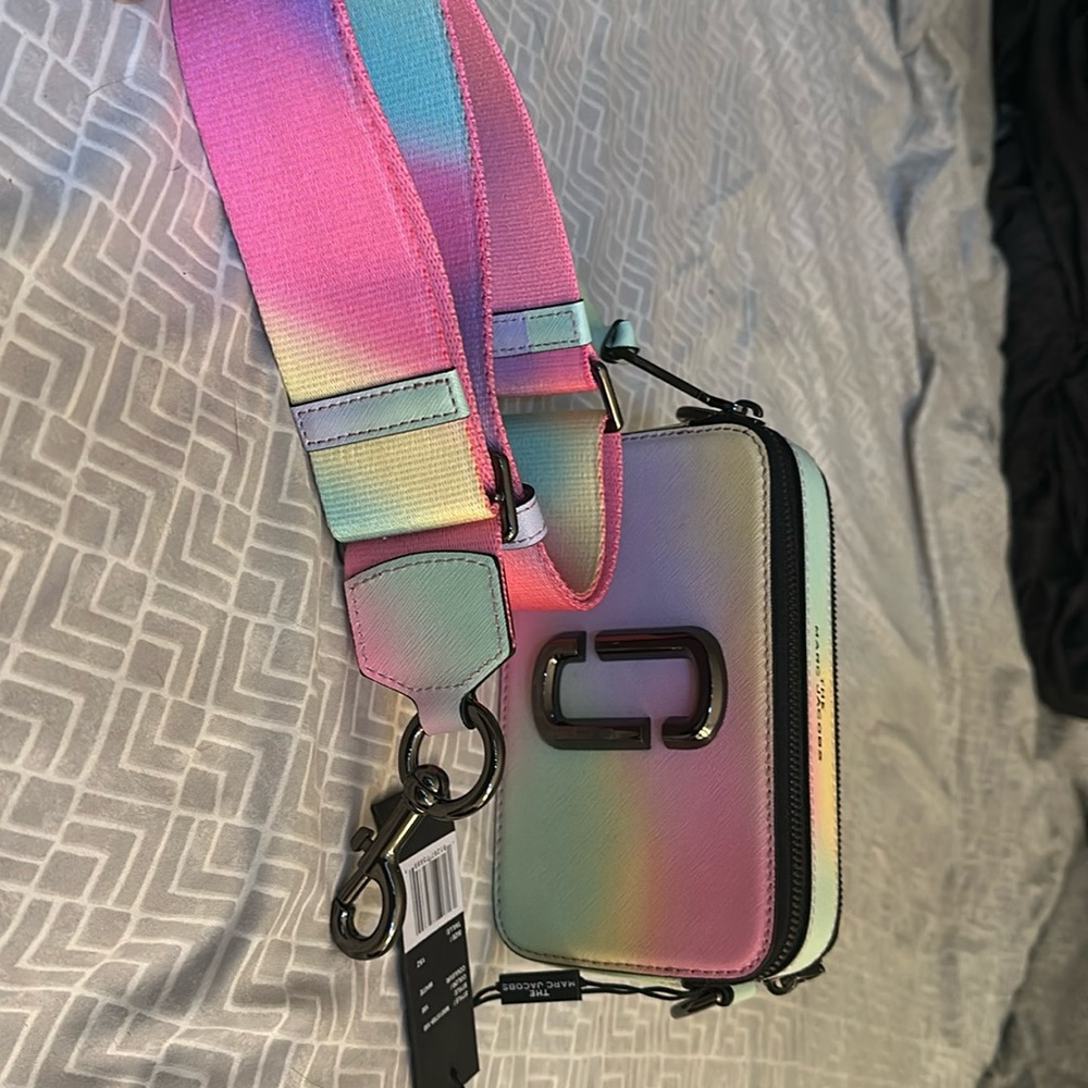 Marc Jacob Pastel AirBrush